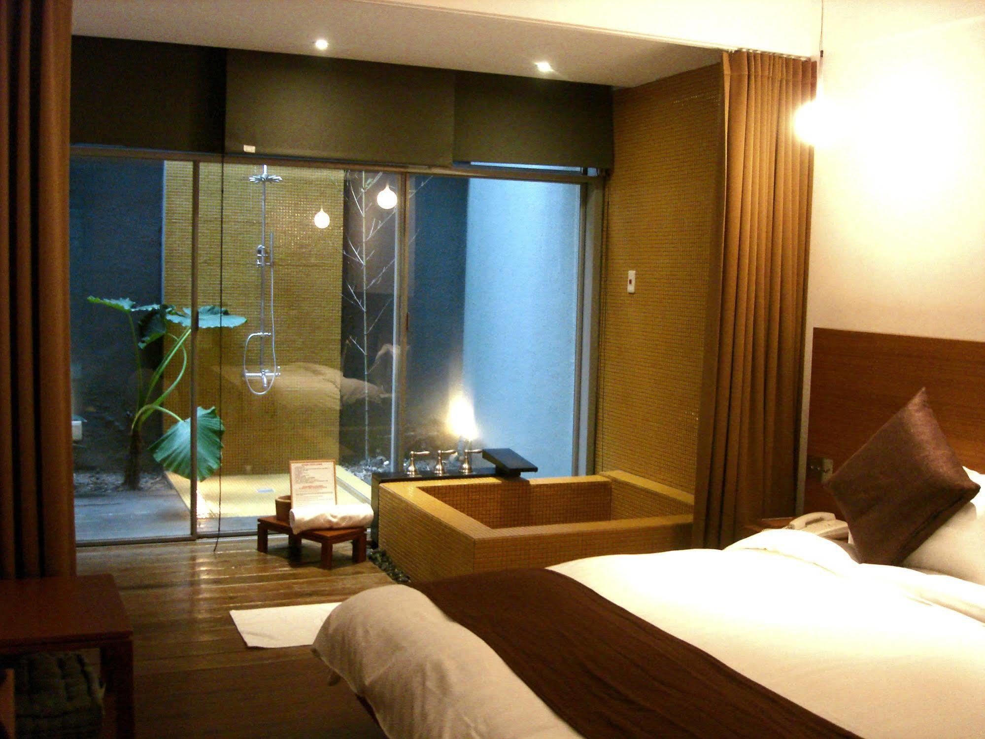 Hotel Double One Taipei Esterno foto