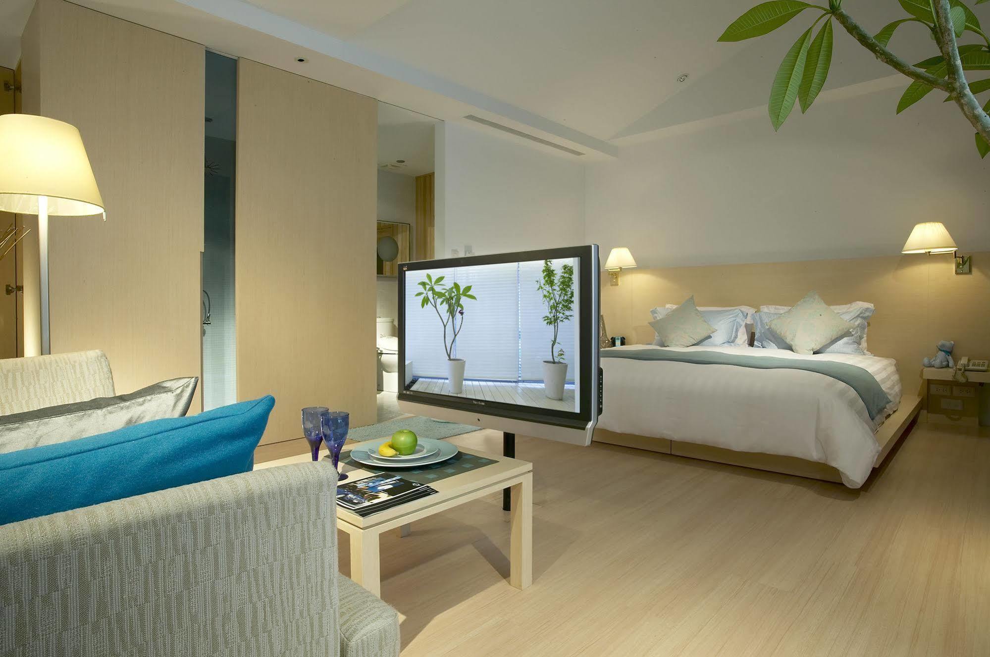 Hotel Double One Taipei Esterno foto