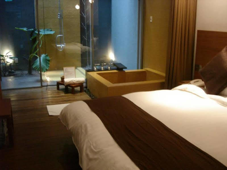 Hotel Double One Taipei Esterno foto