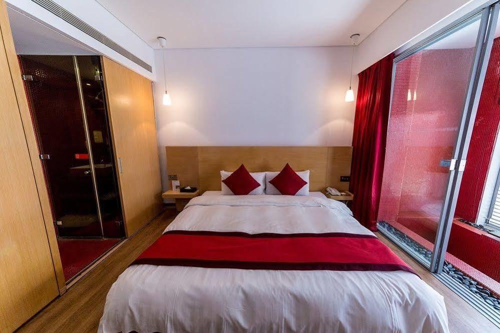 Hotel Double One Taipei Esterno foto